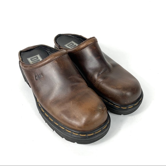 dr martens clogs